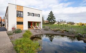La Maison Devant La Prairie 5 gîtes de vacances Contact 06614O9II9
